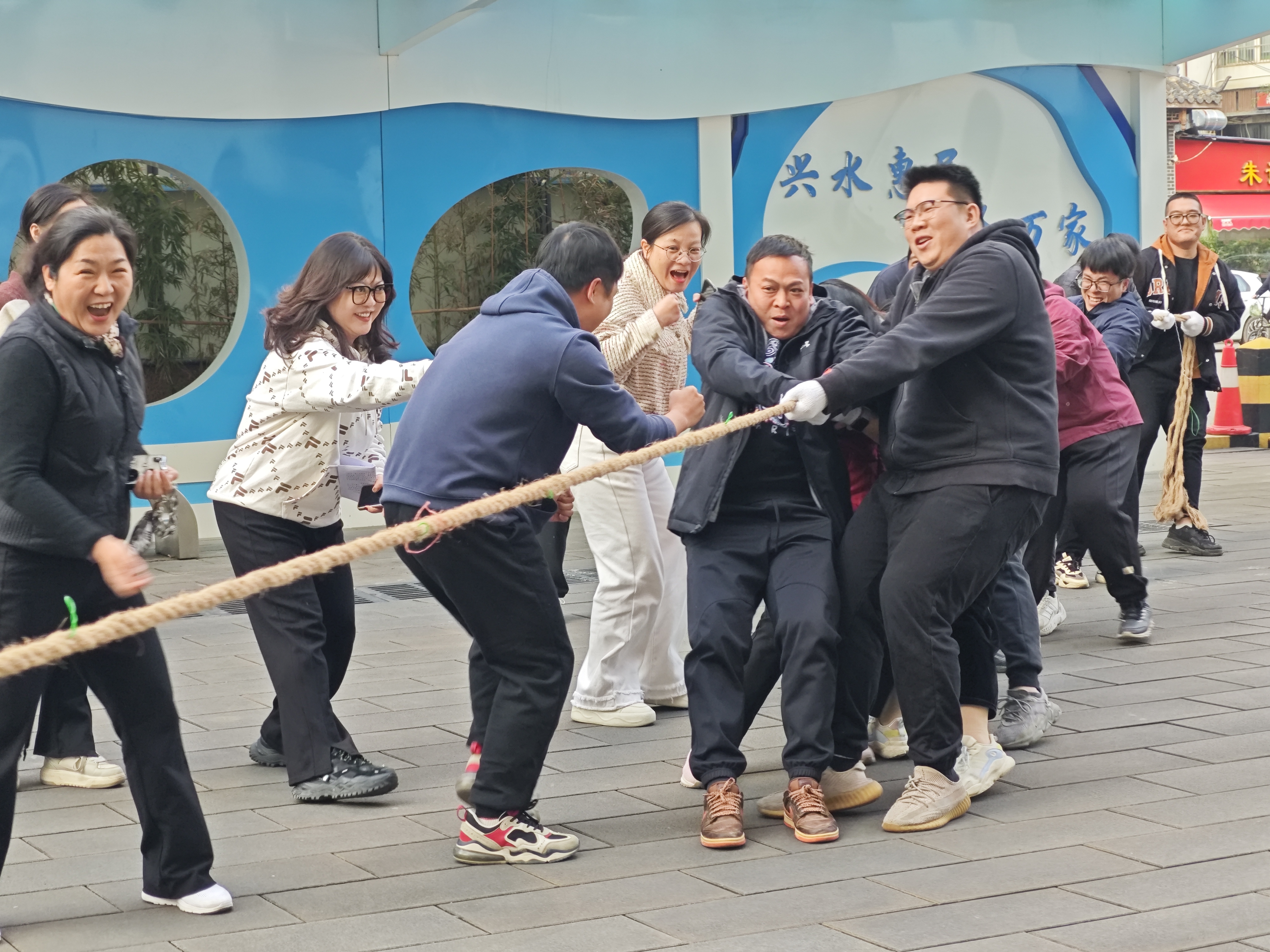 當民族團結遇上趣味運動(dòng)，看“石榴花”綻放